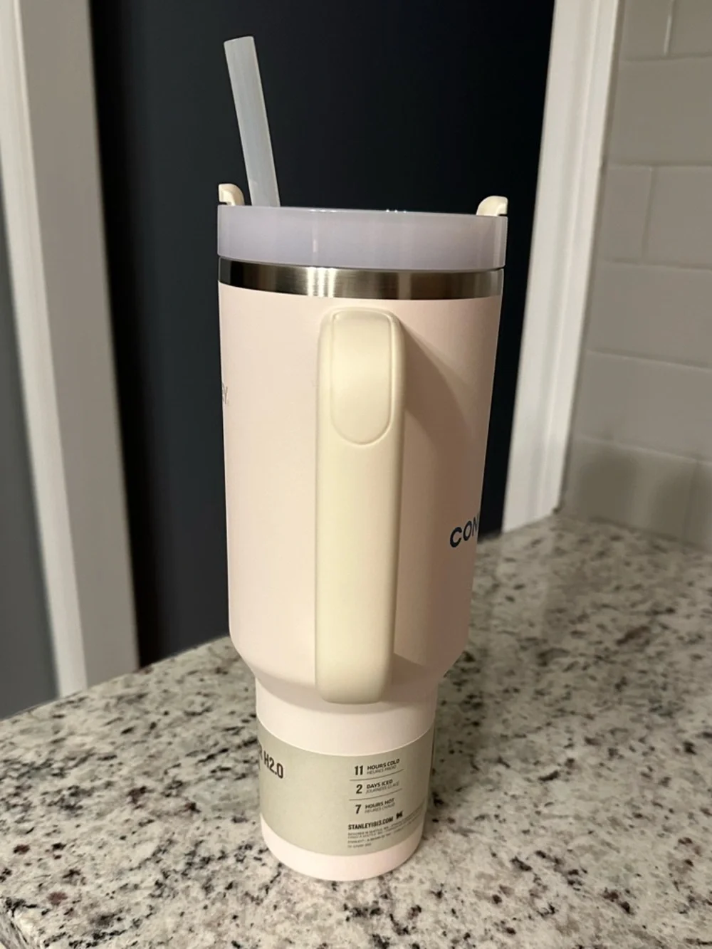 Cream with Blue Logo - Stanley 40 oz Quencher H2.0 Tumbler with Handle - Picture 2 of 11